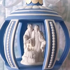 WEDGWOOD Vintage Jasperware Ball Christmas Ornament Nativity Scene Rare .